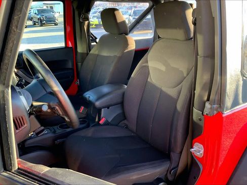 Used 2013 Jeep Wrangler Sport image 6