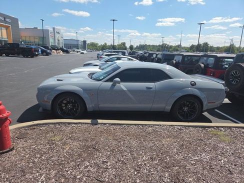 Used 2021 Dodge Challenger R/T Scat Pack RWD image 10