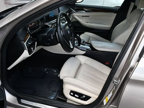 Used 2017 BMW 530i RWD image 40