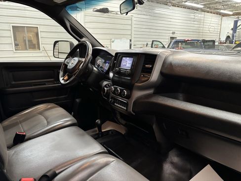 Used 2022 RAM 2500 Tradesman w/ Chrome Appearance Group image 30