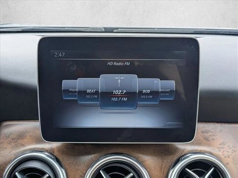 Used 2018 Mercedes-Benz GLA 250 image 12