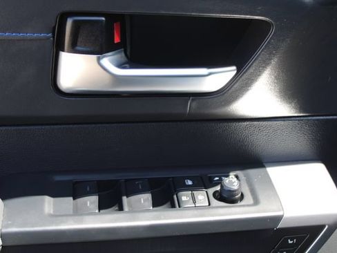 Used 2023 Toyota Tundra Platinum AWD/4WD image 19