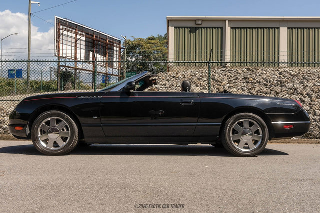 Used 2003 Ford Thunderbird RWD image 3