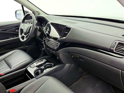 Used 2022 Honda Pilot Touring image 29