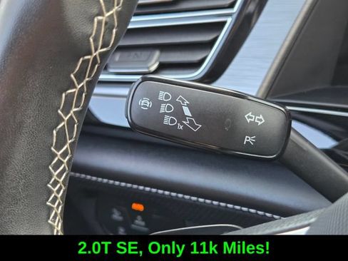 Used 2024 Volkswagen Atlas Cross Sport SE FWD image 29