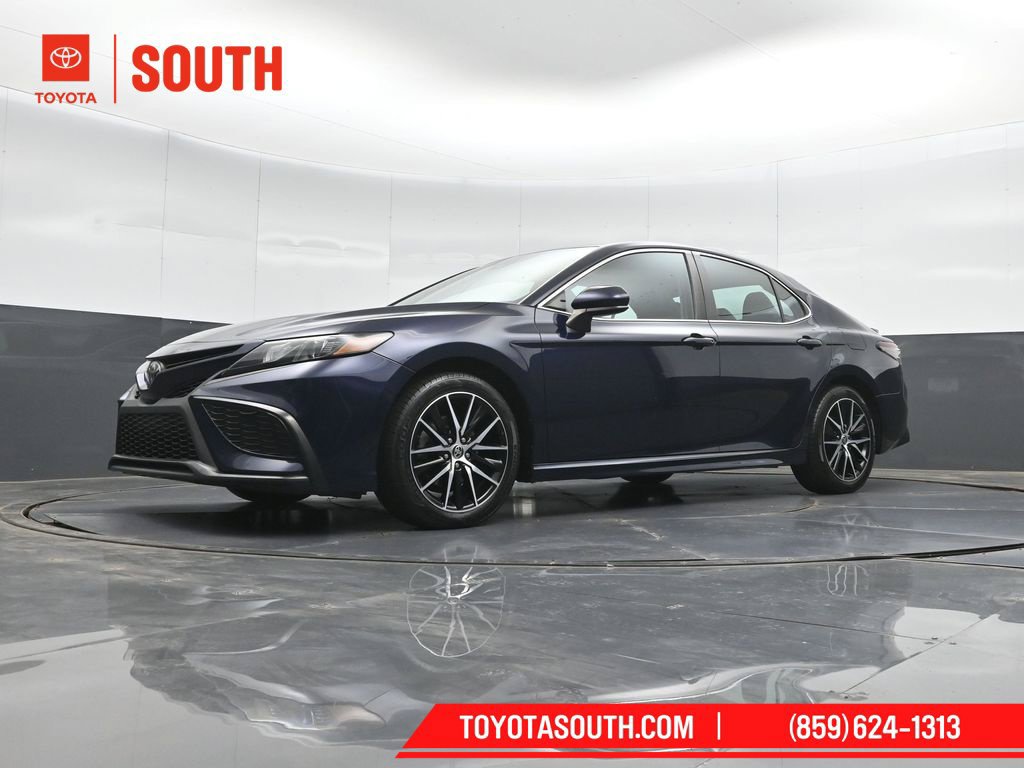 Used 2021 Toyota Camry SE FWD image 39