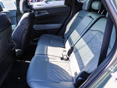 Used 2025 Kia Sportage X-Pro Prestige AWD/4WD image 8