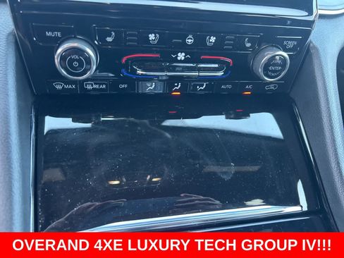 Used 2022 Jeep Grand Cherokee Overland w/ Luxury Tech Group IV image 43