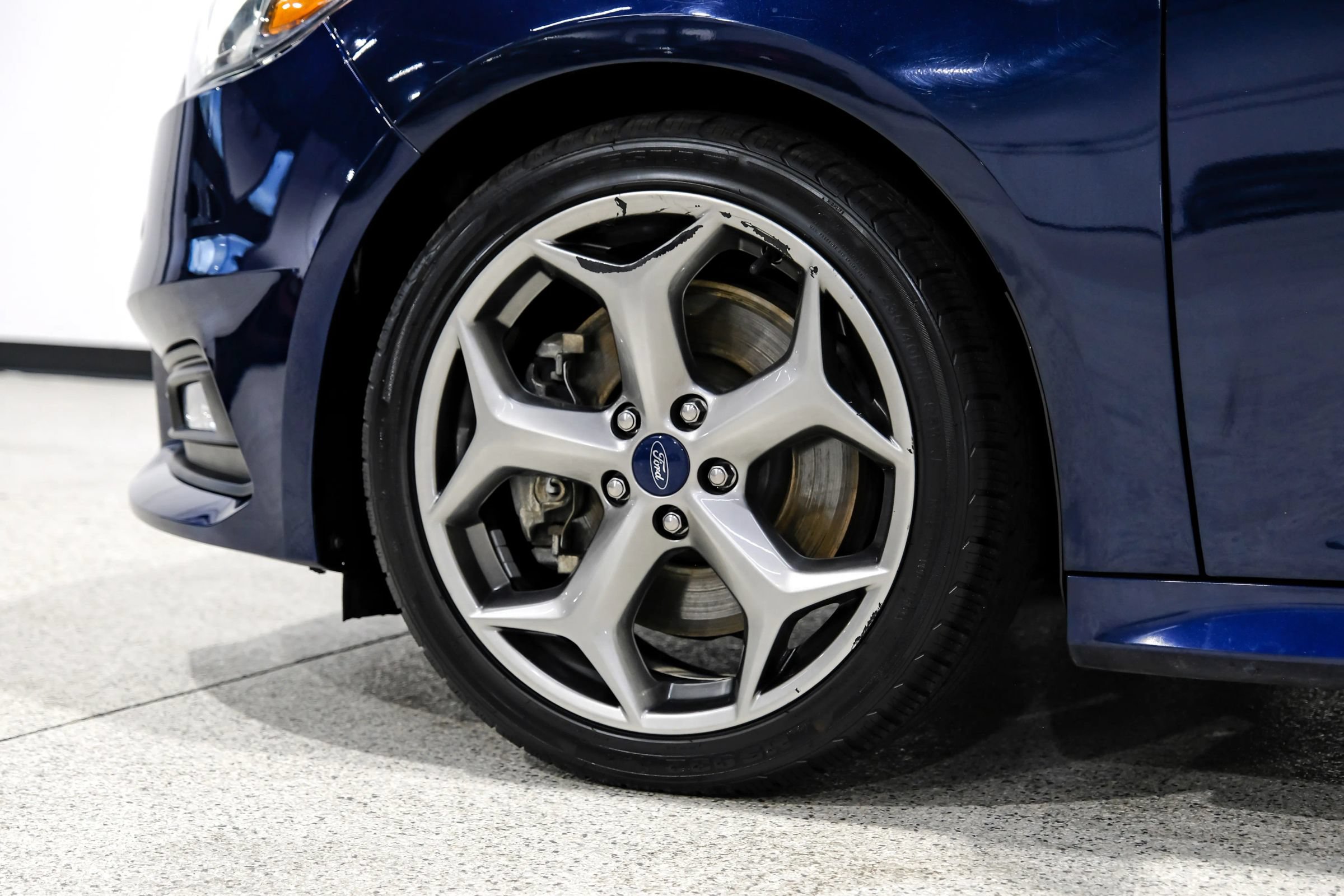 Used 2017 Ford Focus ST FWD image 65