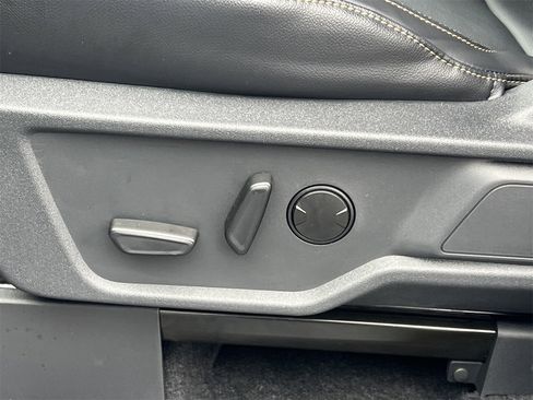 New 2025 Ford Bronco Badlands image 19