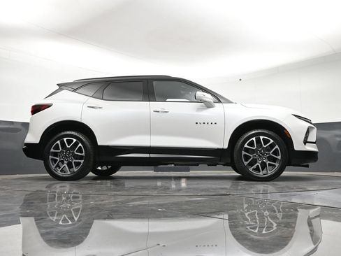 Certified 2023 Chevrolet Blazer RS w/ Driver Confidence II Package AWD/4WD image 29