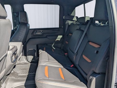 Certified 2024 GMC Sierra 2500 AT4 w/ AT4 Preferred Package image 11