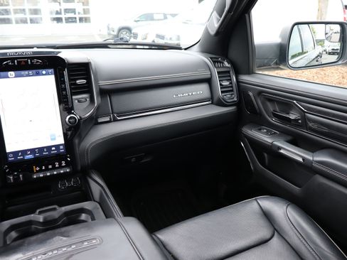 Used 2022 RAM 1500 Limited AWD/4WD image 15