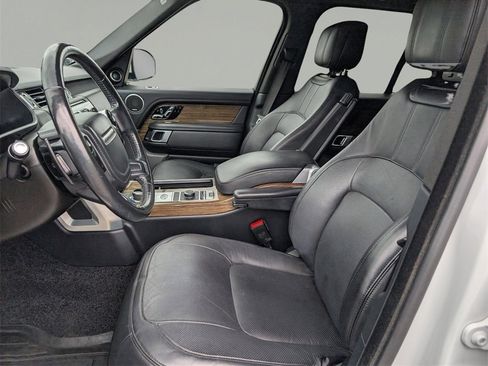 Used 2018 Land Rover Range Rover Supercharged image 17