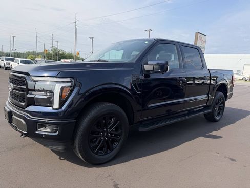 Used 2025 Ford F150 Lariat w/ Equipment Group 502A High AWD/4WD image 4