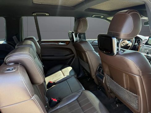 Used 2017 Mercedes-Benz GLS 450 4MATIC image 22
