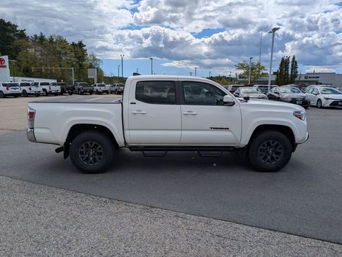 Used 2023 Toyota Tacoma SR5 RWD image 7