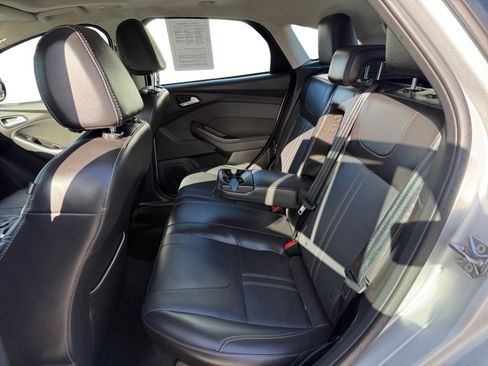 Used 2014 Ford Focus Titanium FWD image 16