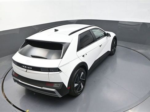 New 2025 Hyundai Ioniq 5 SEL image 27