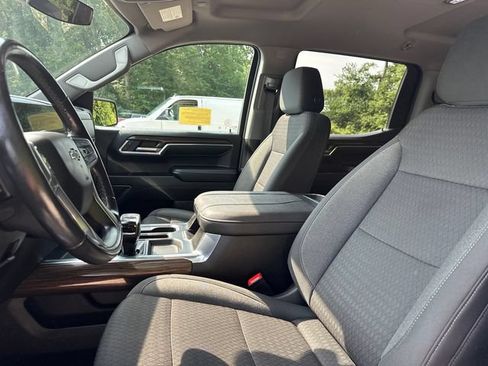 Used 2023 Chevrolet Silverado 1500 RST AWD/4WD image 34