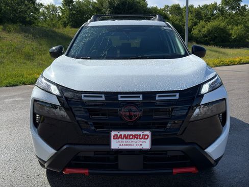 New 2026 Nissan Rogue SV AWD/4WD image 3
