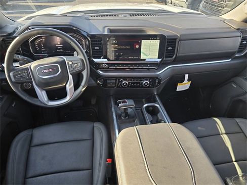 New 2026 GMC Sierra 1500 SLT image 12