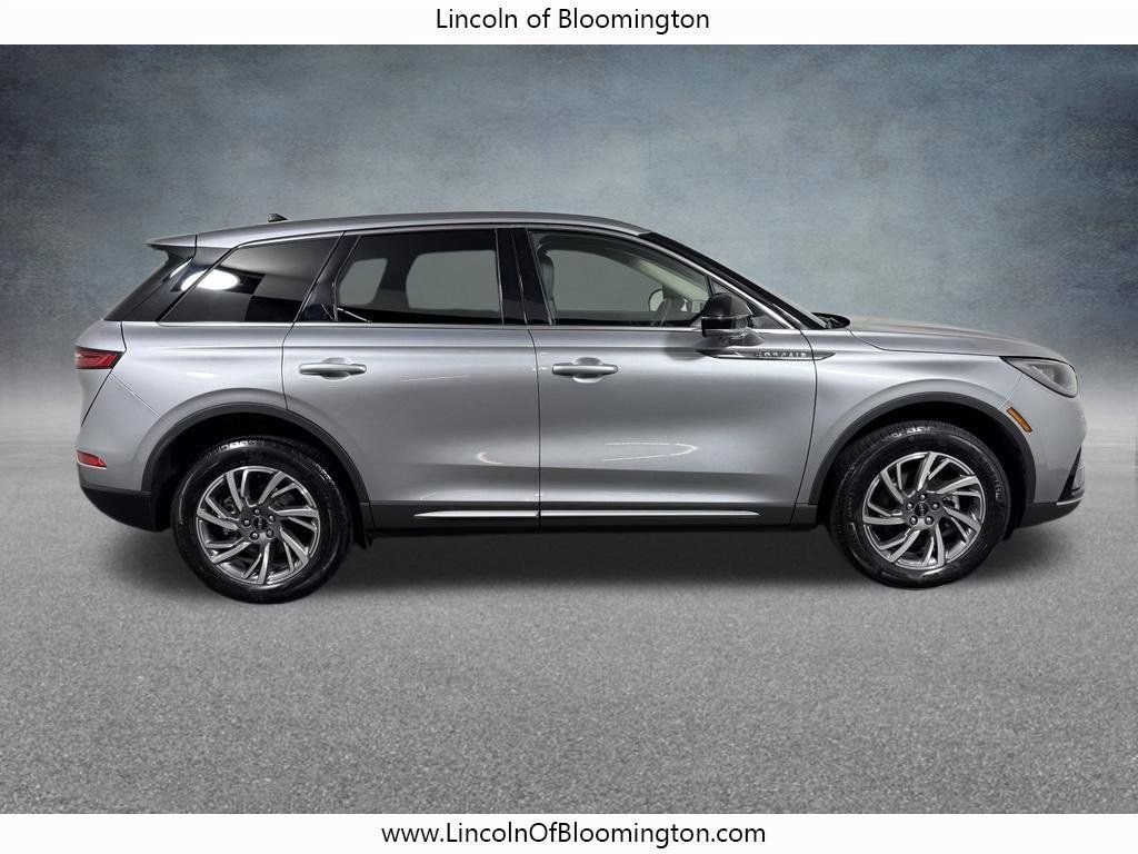 Used 2023 Lincoln Corsair AWD w/ Equipment Group 101A image 8