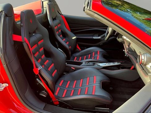 Used 2022 Ferrari F8 Tributo RWD image 23