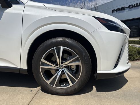 Used 2025 Lexus RX 350 Premium w/ Accessory Package (Z1) image 13