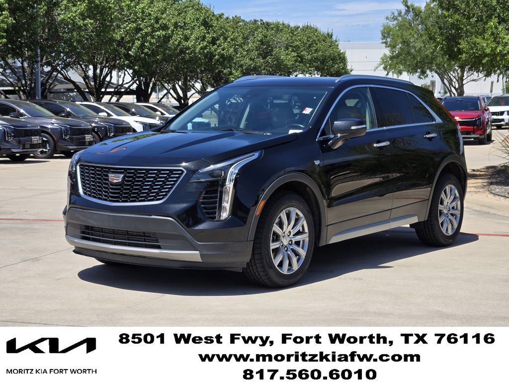 Used 2023 Cadillac XT4 Premium Luxury FWD image 2