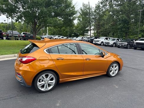 Used 2017 Chevrolet Cruze Premier FWD image 5