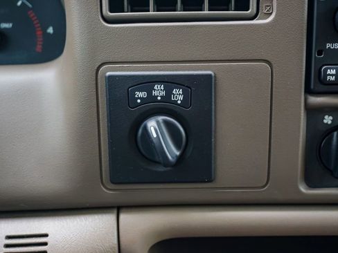 Used 2001 Ford F350 4x4 Crew Cab DRW Super Duty image 45