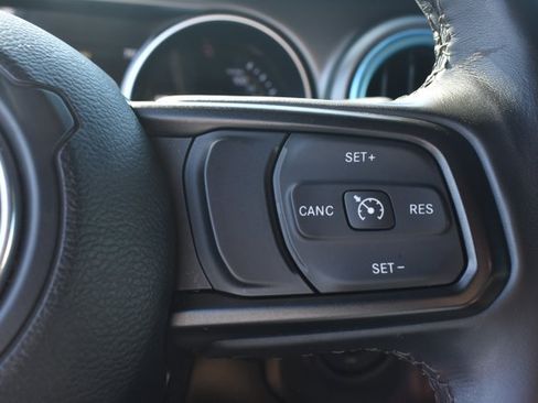 Used 2023 Jeep Wrangler Unlimited w/ Cold Weather Group AWD/4WD image 22