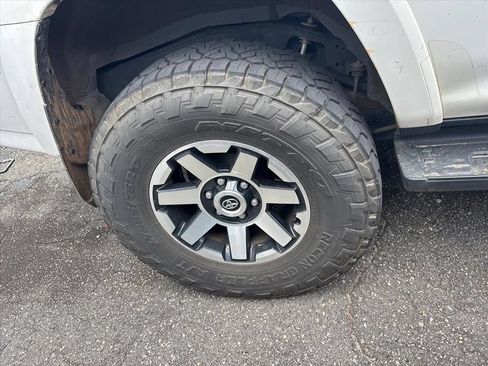 Used 2021 Toyota 4Runner TRD Off-Road AWD/4WD image 8