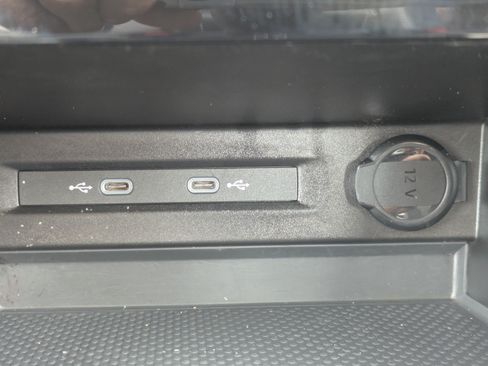 Certified 2023 Volkswagen Taos S FWD image 21