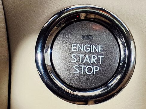 Used 2014 Lexus LS 460 L image 23