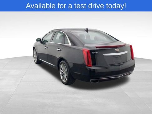 Used 2017 Cadillac XTS Luxury image 3