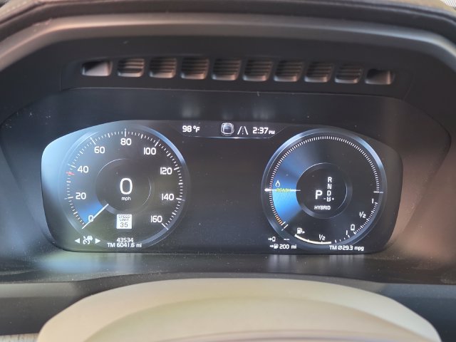Used 2021 Volvo XC90 T8 Inscription w/ Advanced Package AWD/4WD image 28
