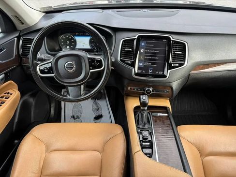 Used 2016 Volvo XC90 T6 Momentum w/ Momentum Plus Package AWD/4WD image 21