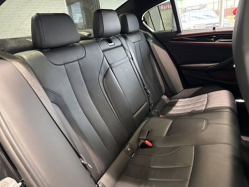 Used 2021 BMW M5 w/ Executive Package image 47