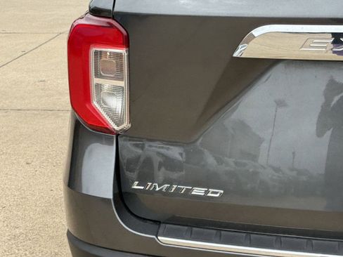 Used 2020 Ford Explorer Limited image 7