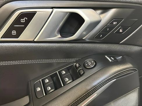 Used 2021 BMW X5 M50i w/ Executive Package AWD/4WD image 33