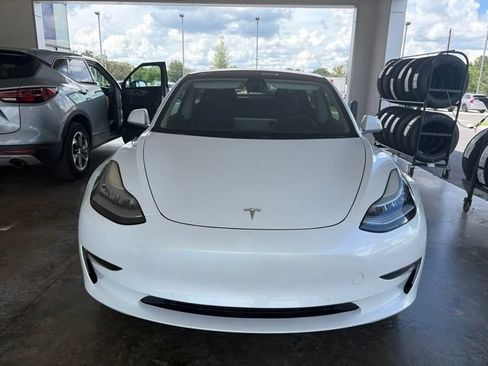 Used 2018 Tesla Model 3 RWD image 2