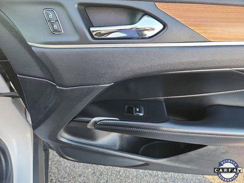 Used 2019 Lincoln MKC Reserve w/ MKC Climate Package image 34