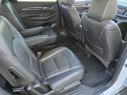 Used 2021 Buick Enclave Avenir w/ Avenir Technology Package image 28