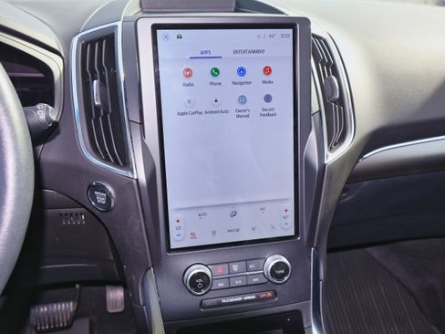 Used 2024 Ford Edge Titanium image 16