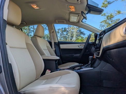 Used 2019 Toyota Corolla LE image 14