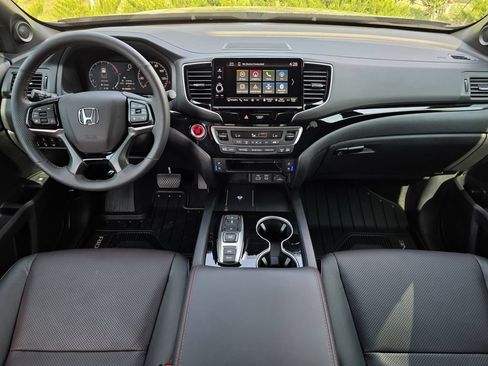 Certified 2026 Honda Ridgeline Black Edition image 12