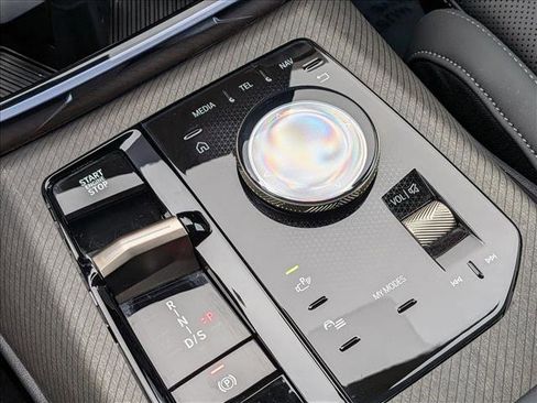 Certified 2025 BMW X3 xDrive30i w/ Premium Package image 10