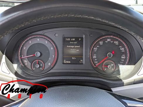 Used 2022 Volkswagen Passat 2.0T SE FWD image 29
